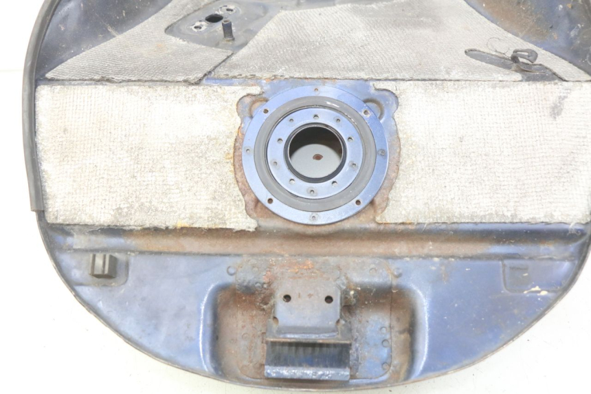 photo de RESERVATÓRIO DE COMBUSTÍVEL SUZUKI GSX-F GSX  F 1100 (1988 - 1994) - Outro ângulo de visão