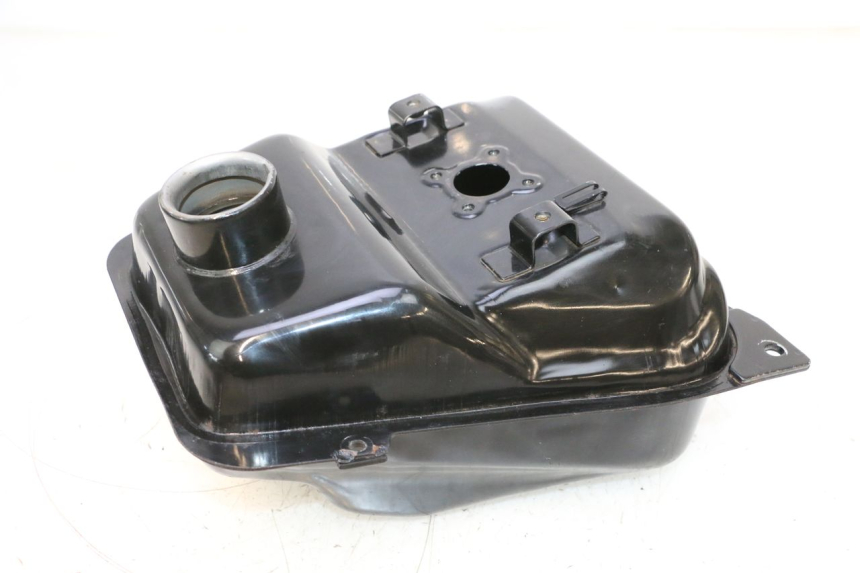 photo de RESERVOIR ESSENCE KEEWAY MATRIX RX9 125 (2006 - 2007) - Detalhes característicos