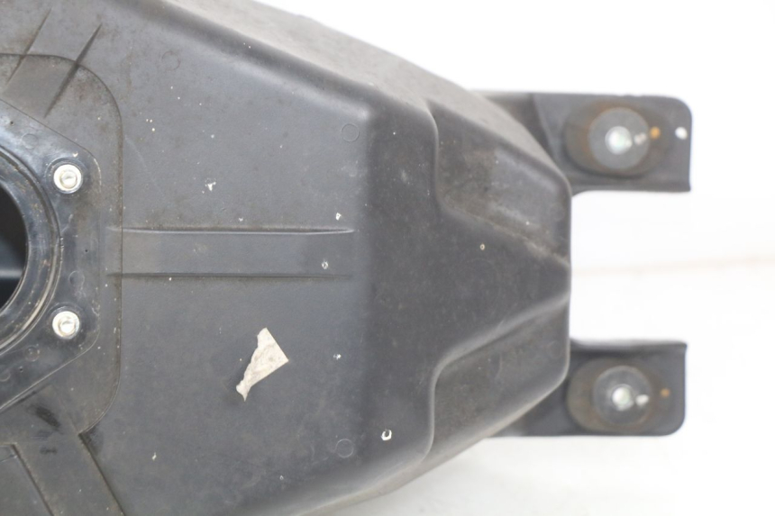 photo de RESERVATÓRIO DE COMBUSTÍVEL YAMAHA MT ABS 125 (2014 - 2018) - Pontos de fixação