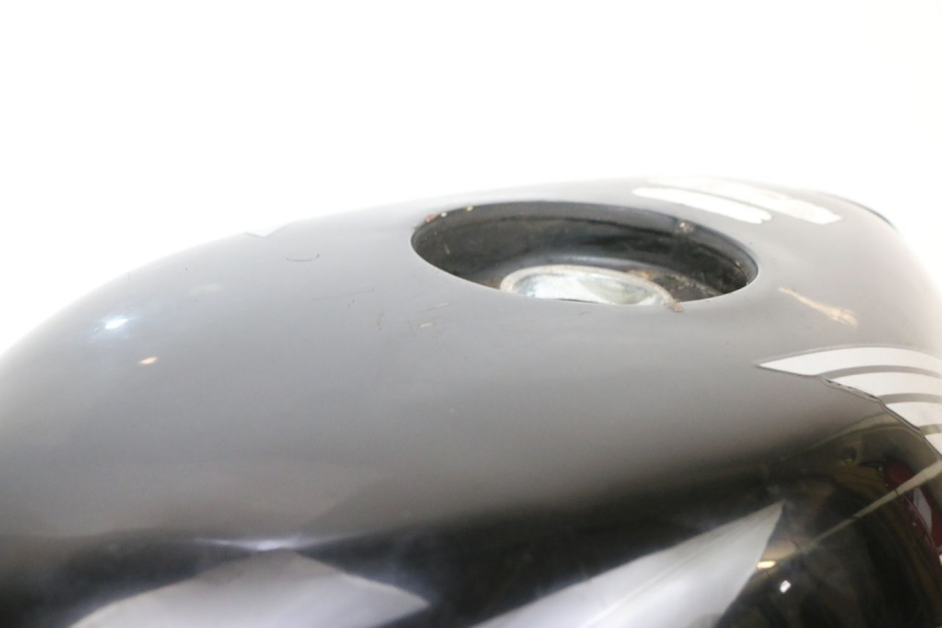 photo de RESERVATÓRIO DE COMBUSTÍVEL HONDA NSR R 125 (1994 - 2003) - Zoom de qualidade