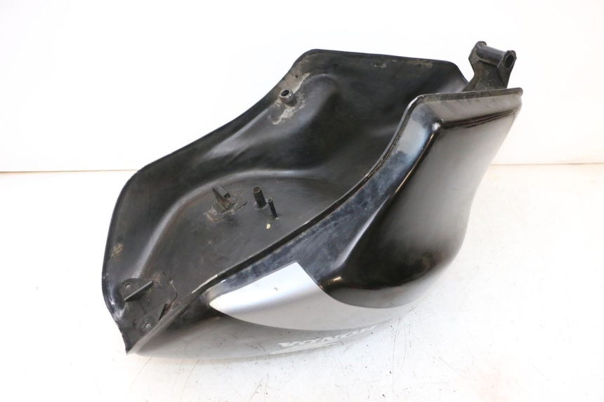 photo de RESERVATÓRIO DE COMBUSTÍVEL HONDA NSR R 125 (1994 - 2003) - Pontos de fixação