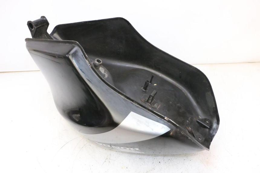 photo de RESERVATÓRIO DE COMBUSTÍVEL HONDA NSR R 125 (1994 - 2003) - Estado da superfície