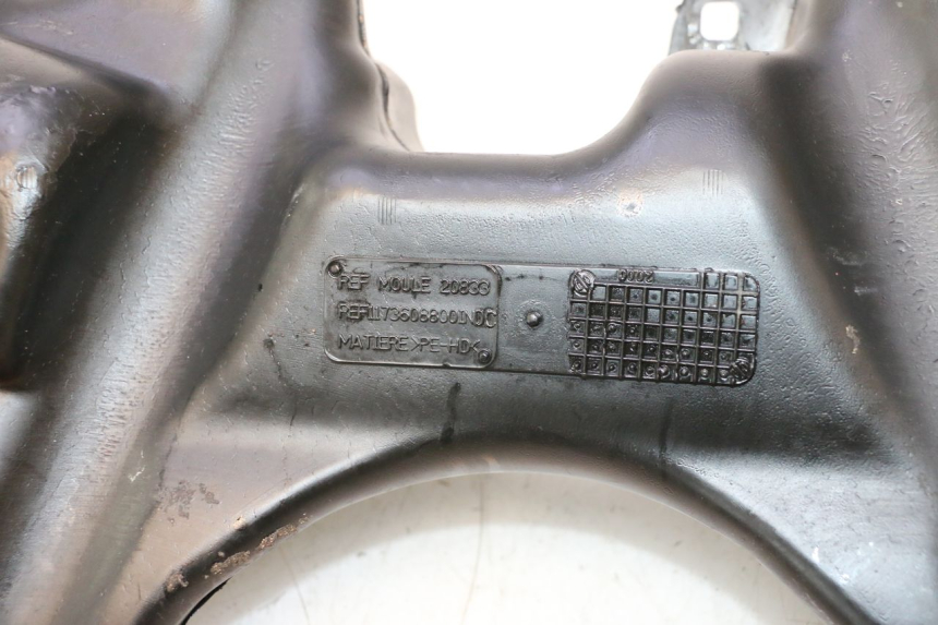 photo de RESERVATÓRIO DE COMBUSTÍVEL PEUGEOT SPEEDFIGHT 2 AC 50 (2000 - 2009) - Detalhe da peça