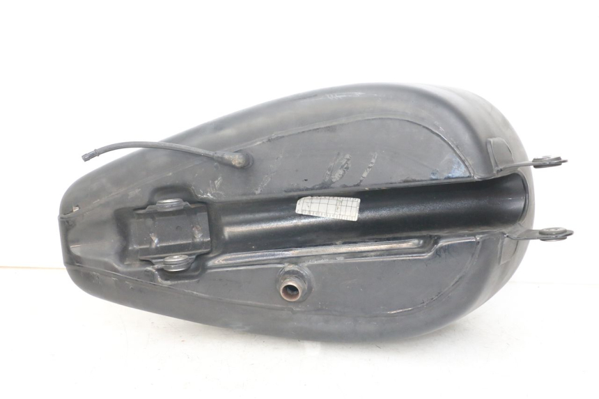 photo de RESERVATÓRIO DE COMBUSTÍVEL HARLEY DAVIDSON SPORTSTER XL CUSTOM 1200 (2003 - 2004) - Pontos de fixação