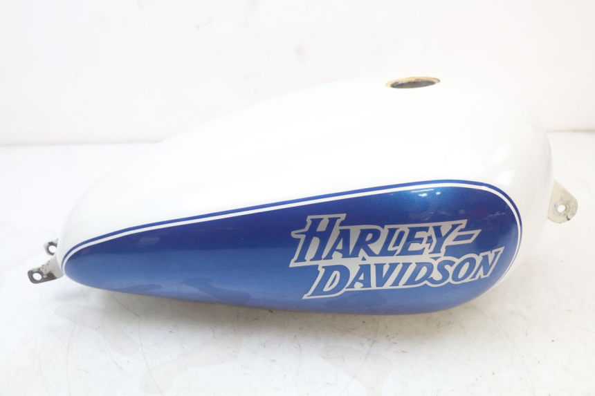 photo de RESERVATÓRIO DE COMBUSTÍVEL HARLEY DAVIDSON SPORTSTER XL CUSTOM 883 (1999 - 2006) - Detalhe da peça