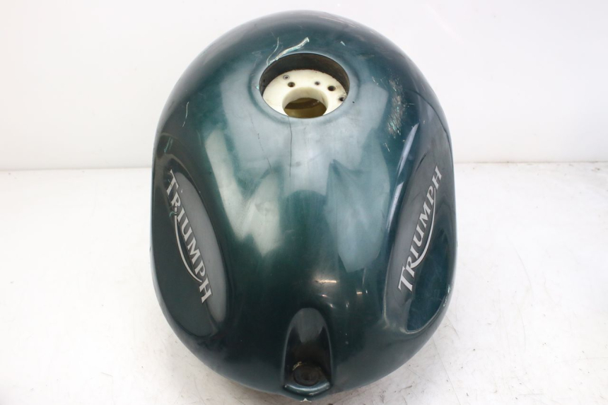 photo de RESERVATÓRIO DE COMBUSTÍVEL TRIUMPH SPRINT ST 955 (1999 - 2001) - Pontos de fixação