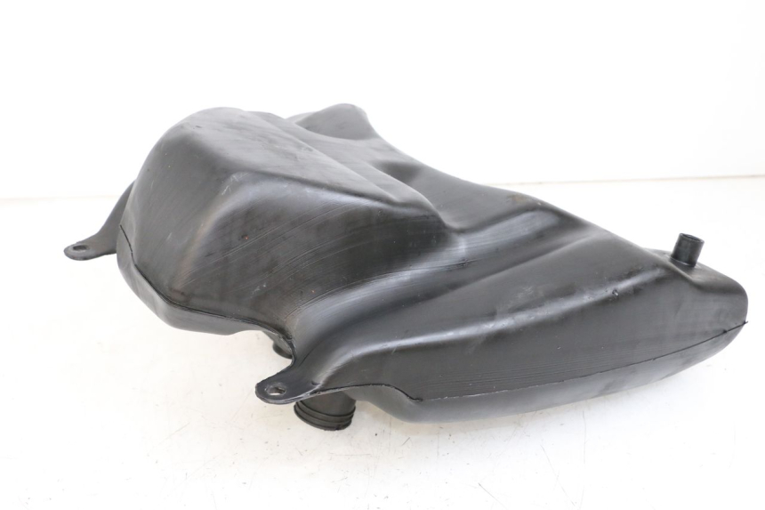 photo de RESERVATÓRIO DE COMBUSTÍVEL APRILIA SR CARB LC 2T 50 (2004 - 2012) - Detalhe da peça