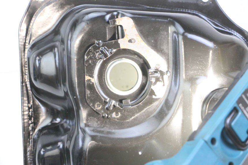 photo de RESERVATÓRIO DE COMBUSTÍVEL TNT MOTOR ROMA 10' 4T 50 (2019 - 2022) - Detalhe da peça