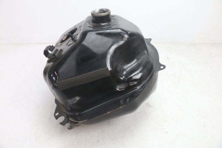 photo de RESERVATÓRIO DE COMBUSTÍVEL YAMAHA XP T-MAX ABS 500 (2005 - 2005) - Detalhe da peça