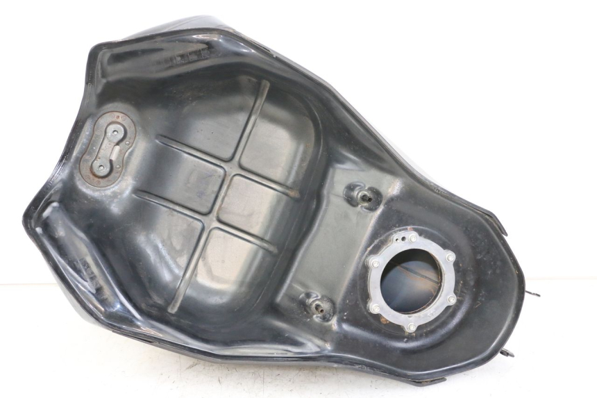 photo de RESERVATÓRIO DE COMBUSTÍVEL YAMAHA XJ6 ABS 600 (2008 - 2016) - Detalhes característicos