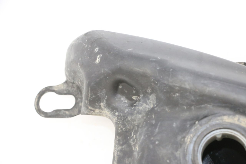 photo de RESERVATÓRIO DE COMBUSTÍVEL YAMAHA YFM R RAPTOR 250 (2008 - 2014) - Detalhes característicos