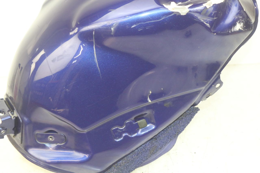 photo de RESERVATÓRIO DE COMBUSTÍVEL YAMAHA YZF R1 1000 (2007 - 2008) - Marcações e referências