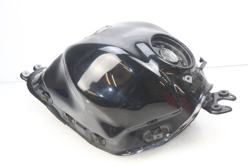 photo de RESERVATÓRIO DE COMBUSTÍVEL KAWASAKI Z 650 (2016 - 2019) - Estado da superfície