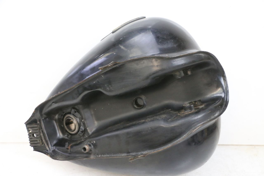 photo de RESERVATÓRIO DE COMBUSTÍVEL KYMCO ZING 125 (1997 - 2003) - Pontos de fixação