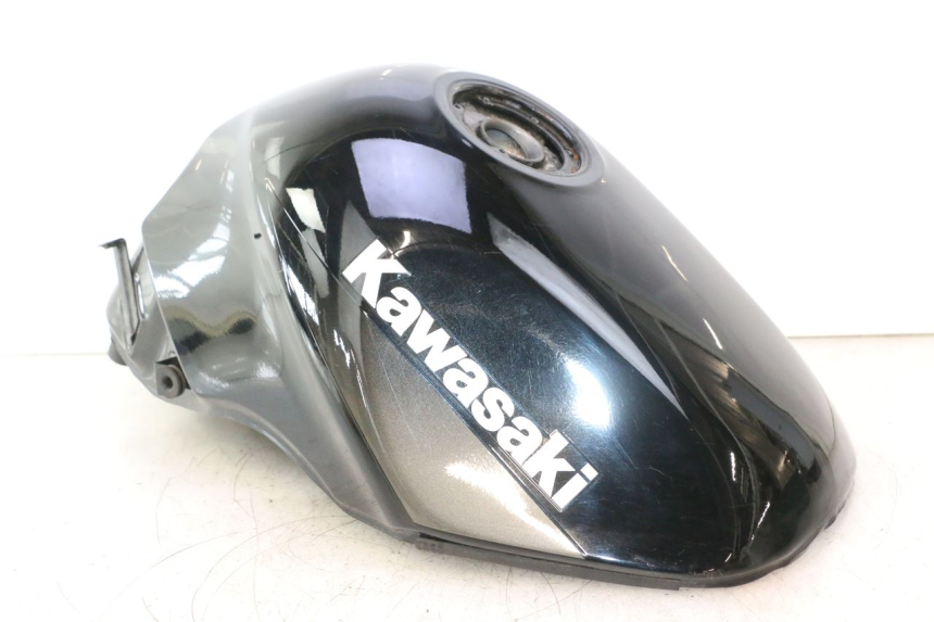 photo de RESERVATÓRIO DE COMBUSTÍVEL KAWASAKI ZZR 600 (1995 - 2004) - Vista principal