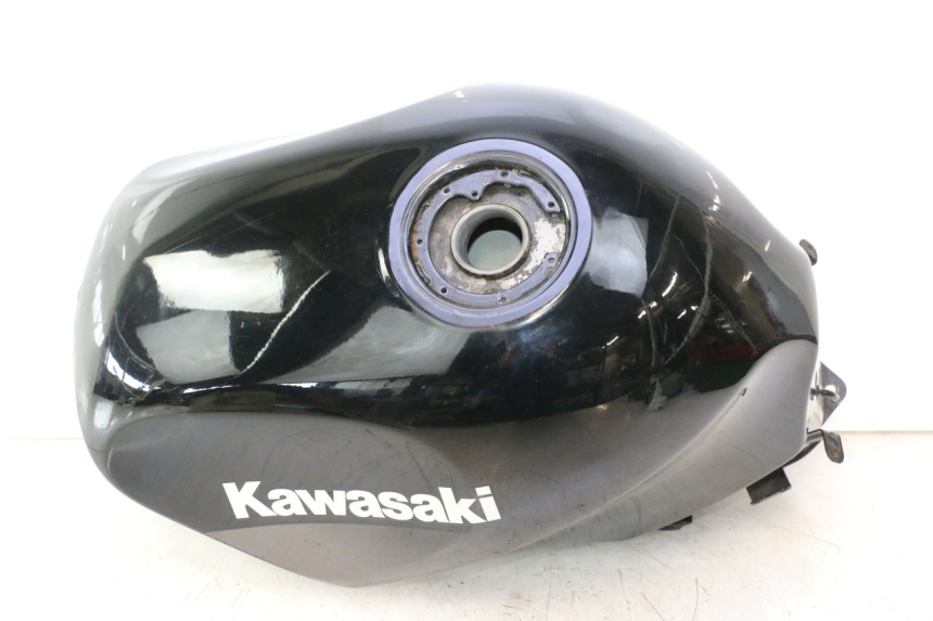 photo de RESERVATÓRIO DE COMBUSTÍVEL KAWASAKI ZZR 600 (1995 - 2004) - Detalhe da peça