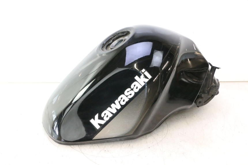 photo de RESERVATÓRIO DE COMBUSTÍVEL KAWASAKI ZZR 600 (1995 - 2004) - Pontos de fixação