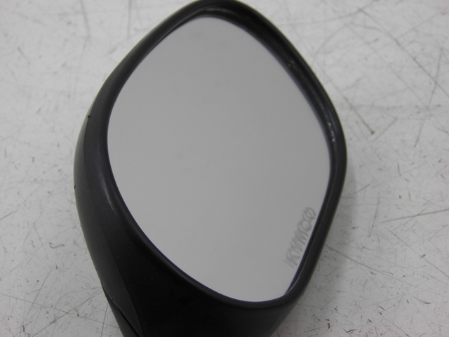 photo de ESPELHO RETROVISOR DIREITO KYMCO QUANNON NAKED 125 (2010) - Zoom do estado de desgaste