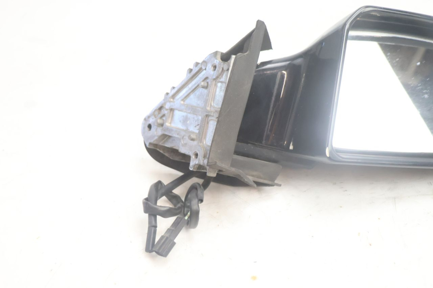 photo de ESPELHO DIREITO SUZUKI BURGMAN EXECUTIVE ABS 650 (2006 - 2012) - Detalhe da peça