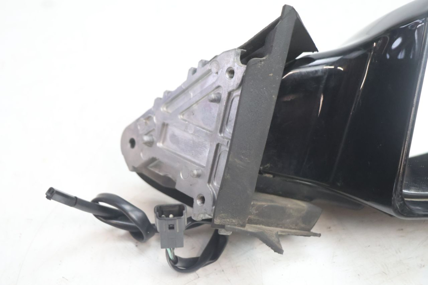 photo de ESPELHO DIREITO SUZUKI BURGMAN EXECUTIVE ABS 650 (2006 - 2012) - Detalhe da peça