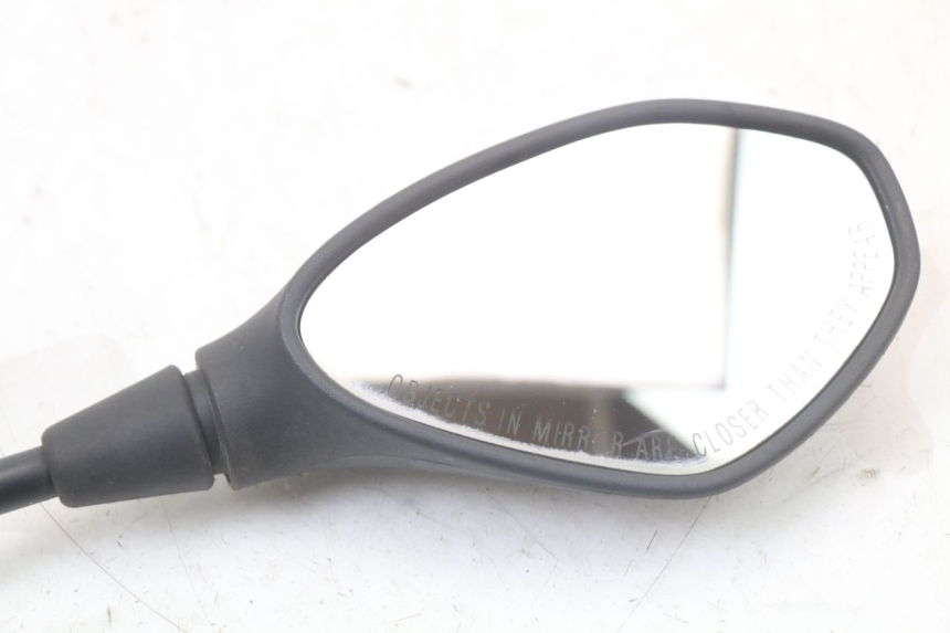 photo de ESPELHO RETROVISOR DIREITO PIAGGIO MP3 HPE 350 (2018 - 2020) - Zoom do estado de desgaste