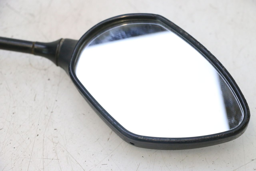 photo de ESPELHO RETROVISOR DIREITO SYM ORBIT III 3 4T 50 (2018 - 2021) - Zoom do estado de desgaste