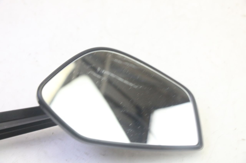 photo de ESPELHO RETROVISOR DIREITO BMW R GS 1250 (2021 - 2024) - Zoom do estado de desgaste