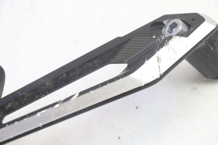 photo de ESPELHO RETROVISOR DIREITO BMW R GS 1250 (2021 - 2024) - Marcações e referências