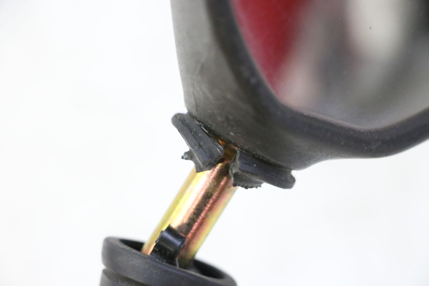 photo de ESPELHO RETROVISOR DIREITO PIAGGIO XEVO - X EVO 125 (2007 - 2017) - Zoom do estado de desgaste