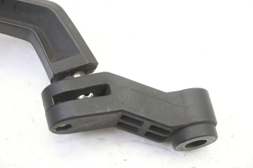 photo de ESPELHO RETROVISOR DIREITO YAMAHA XJ6 ABS 600 (2008 - 2016) - Marcações e referências