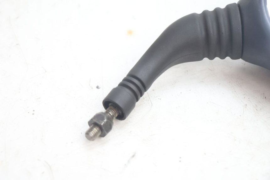 photo de ESPELHO RETROVISOR DIREITO YAMAHA YP MAJESTY 125 (2002 - 2006) - Zoom do estado de desgaste