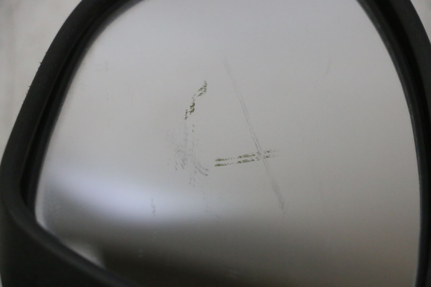 photo de ESPELHO RETROVISOR ESQUERDO PEUGEOT ELYSTAR 125 (2002 - 2007) - Zoom do estado de desgaste