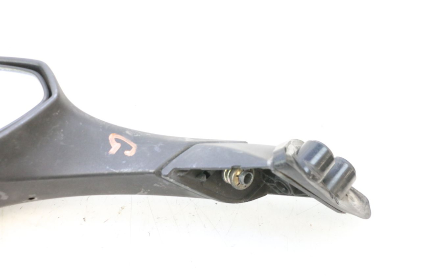 photo de ESPELHO RETROVISOR ESQUERDO SYM GTS EVO 125 (2009 - 2013) - Outro ângulo de visão