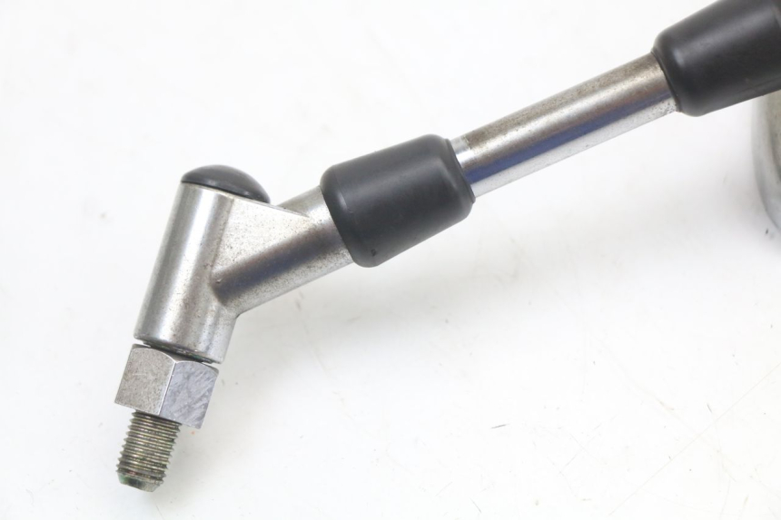 photo de ESPELHO RETROVISOR ESQUERDO SUZUKI GZ MARAUDER 125 (1998 - 2004) - Pontos de fixação