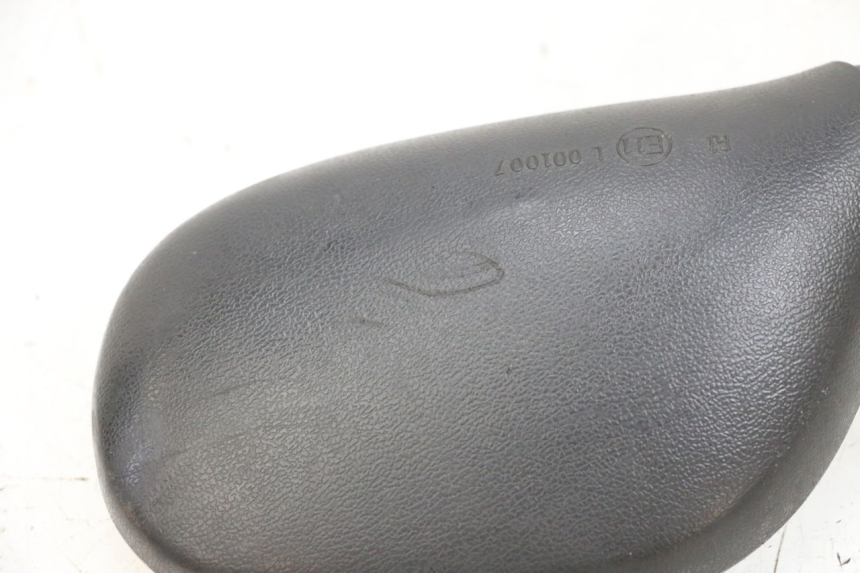 photo de ESPELHO RETROVISOR ESQUERDO PIAGGIO MP3 125 (2006 - 2014) - Zoom do estado de desgaste