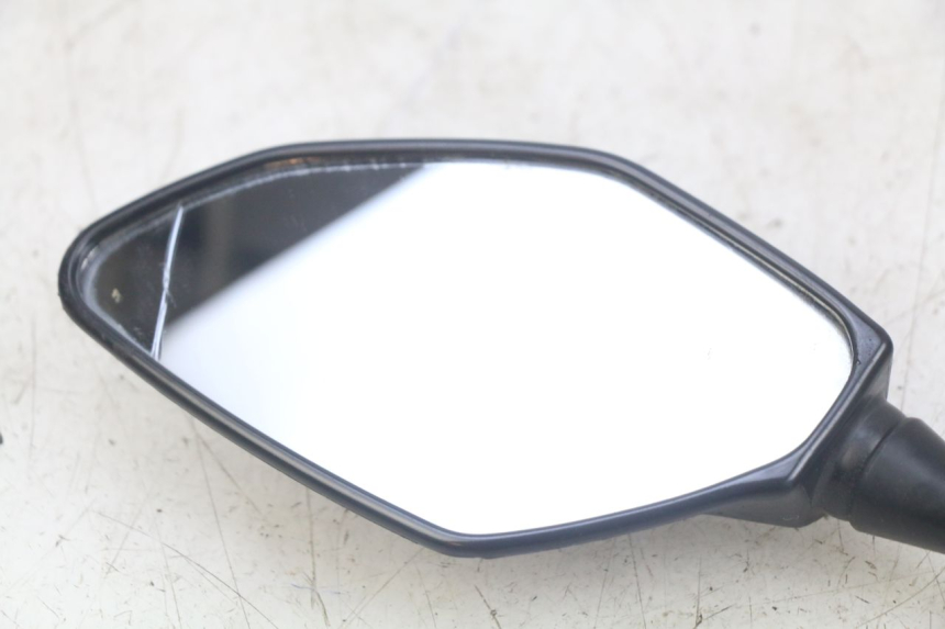 photo de ESPELHO RETROVISOR ESQUERDO YAMAHA MT ABS 125 (2014 - 2018) - Pontos de fixação