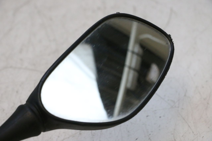 photo de ESPELHO RETROVISOR ESQUERDO PEUGEOT SATELIS COMPRESSOR K15 125 (2006 - 2009) - Detalhe da peça