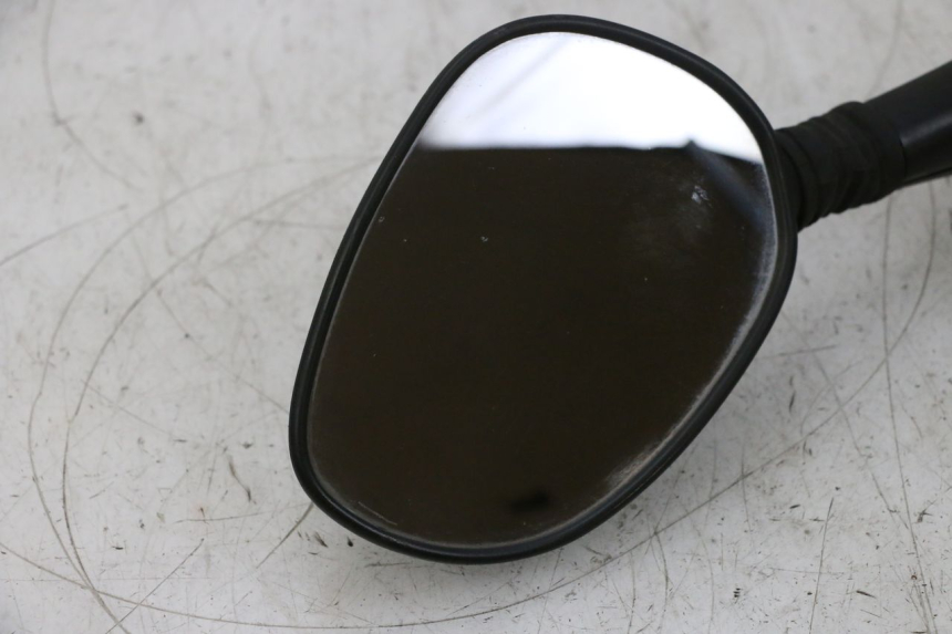 photo de ESPELHO RETROVISOR ESQUERDO PIAGGIO X8 125 (2004 - 2007) - Detalhes característicos