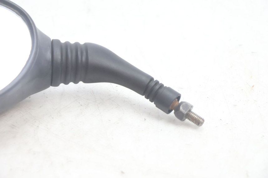 photo de ESPELHO ESQUERDO YAMAHA YP MAJESTY 125 (2002 - 2006) - Zoom do estado de desgaste