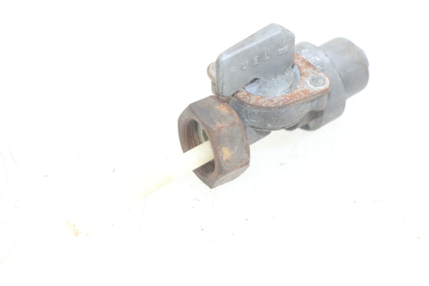 photo de TORNEIRA DO RESERVATÓRIO HONDA CM 125 (1983 - 2003) - Ampliação técnica