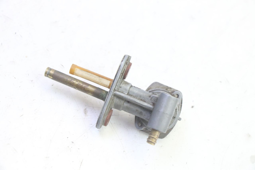 photo de TORNEIRA DO RESERVATÓRIO YAMAHA TTR 125 (2000 - 2020) - Ampliação técnica