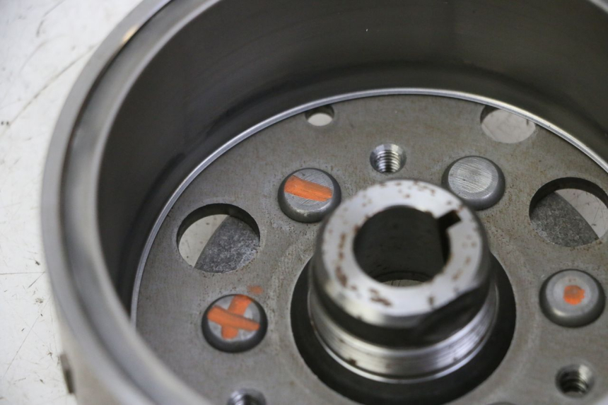 photo de ROTOR SUZUKI BURGMAN 125 (2007 - 2014) - Ampliação técnica