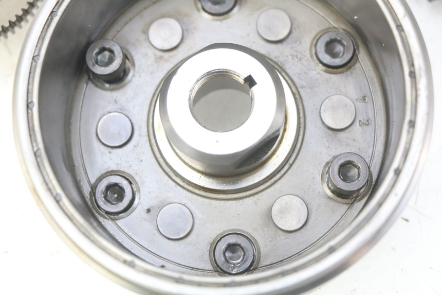 photo de ROTOR HONDA CBF 500 (2004 - 2007) - Detalhe da peça