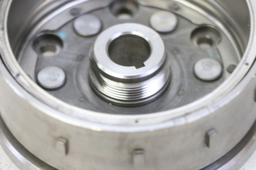 photo de ROTOR HONDA CBF 125 (2009 - 2015) - Pontos de fixação