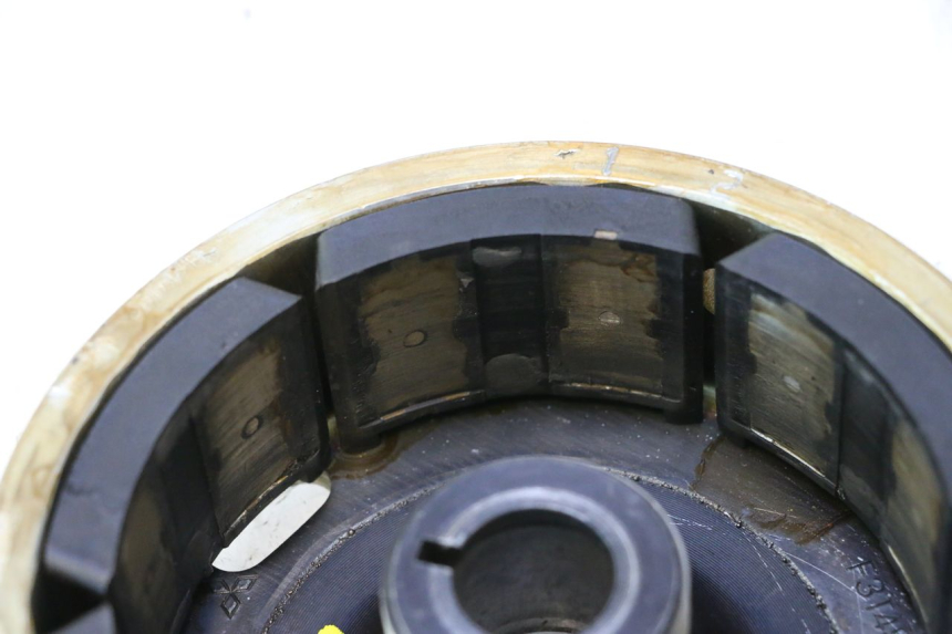 photo de ROTOR SUZUKI DR S 600 (1985 - 1989) - Pontos de fixação