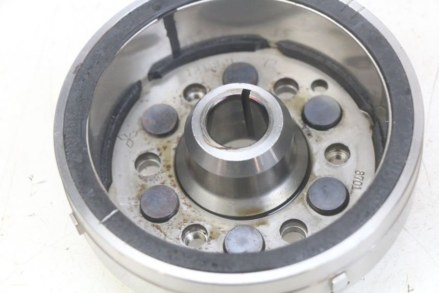 photo de ROTOR YAMAHA FZS FAZER 600 (1998 - 2001) - Detalhe da peça