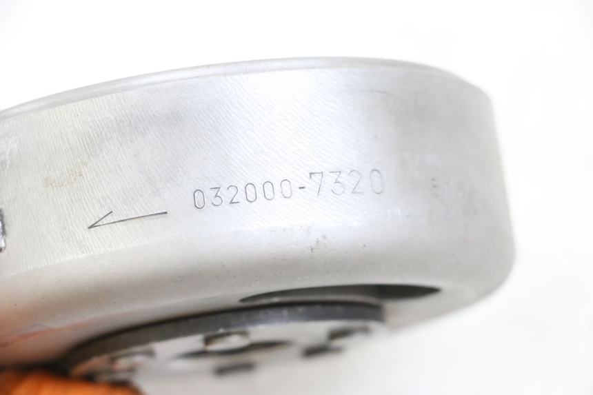photo de ROTOR KAWASAKI KDX 125 (1990 - 1991) - Detalhe da peça