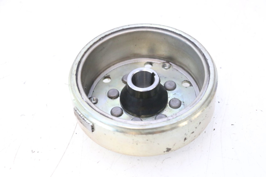 photo de ROTOR PEUGEOT LUDIX 50 (2008 - 2017) - Outro ângulo de visão