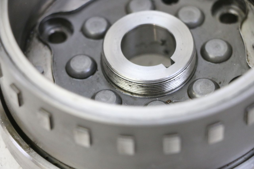 photo de ROTOR PIAGGIO MP3 RL 250 (2006 - 2010) - Pontos de fixação