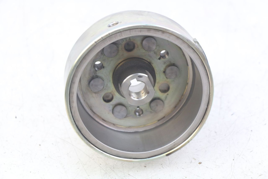 photo de ROTOR YAMAHA SR 125 (1982 - 2003) - Detalhe da peça